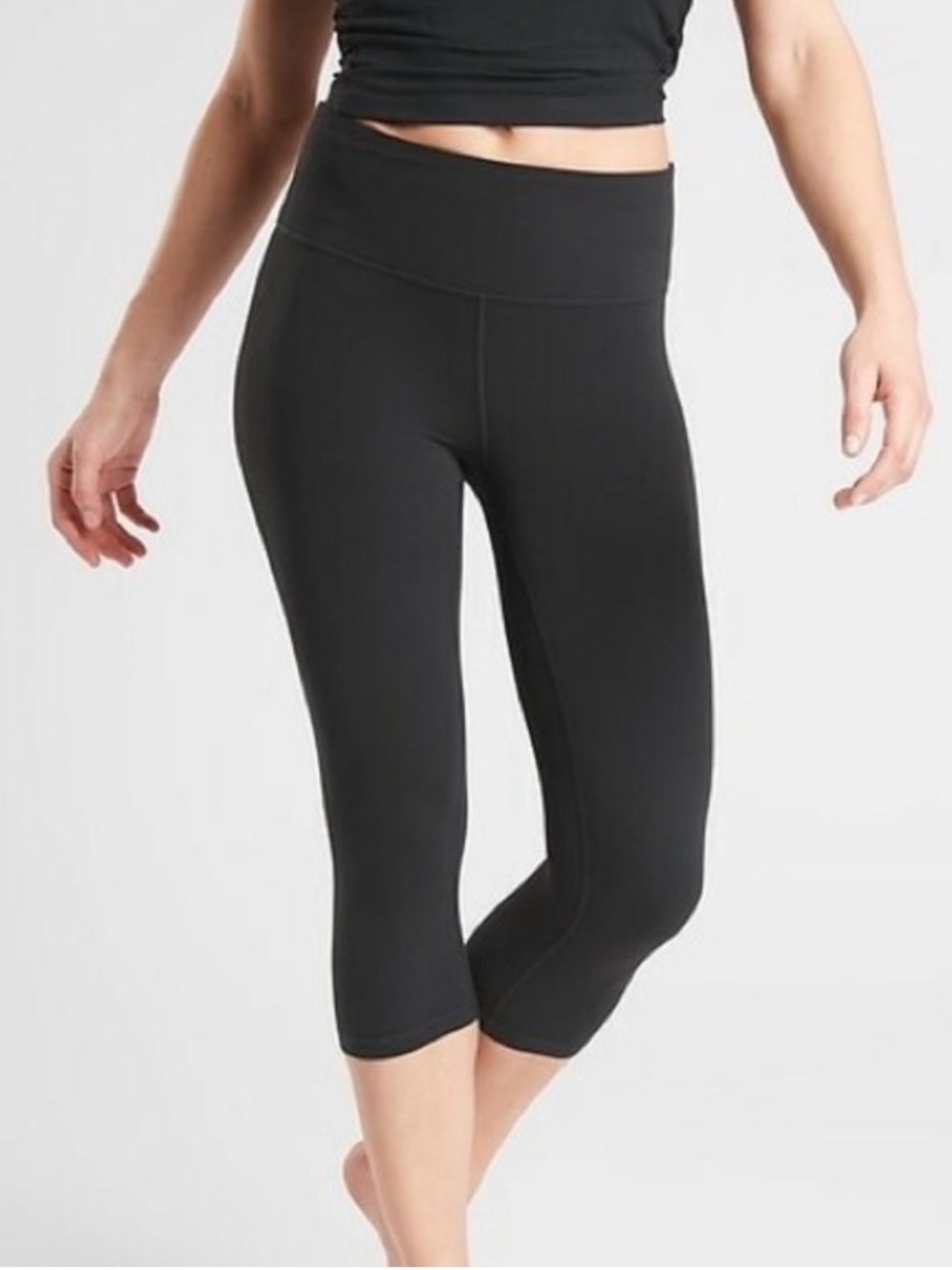 Athleta Elation High Rise Capri Black Leggings (L)